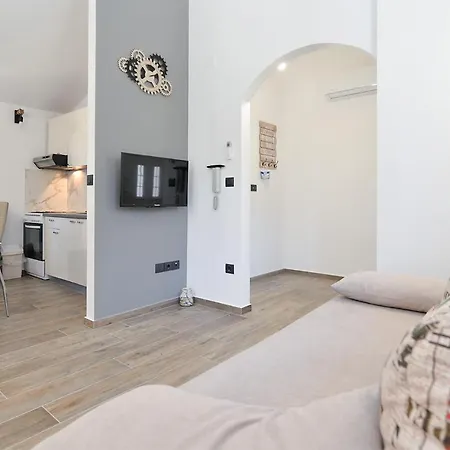 Elizabeta 1701 Apartment Fažana