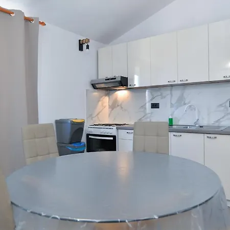 Elizabeta 1701 Apartment
