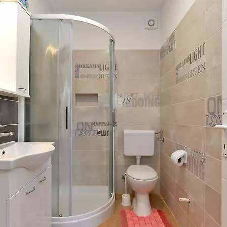 Elizabeta 1701 Apartment *