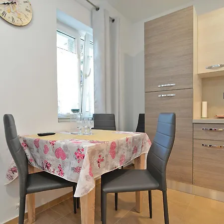 Elizabeta 1701 Apartment