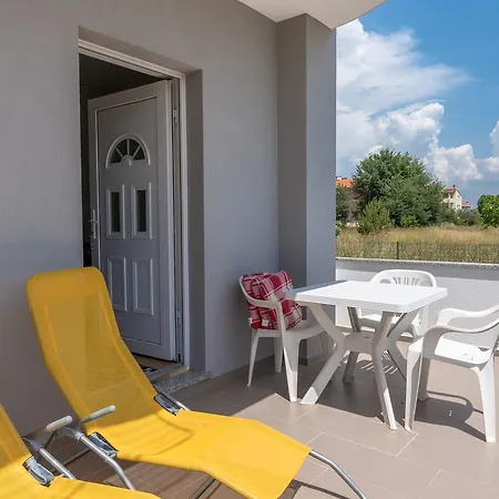 Apartment Elizabeta 1701 *